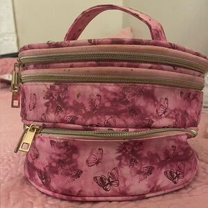 3 tiered pink makeup bag🩷